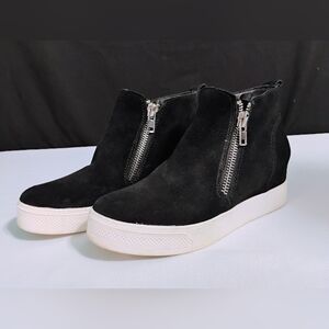 Steve Madden"Wedgie" Hidden heel  Women's Sneaker Shoes  Sz 9.5 Black Suede